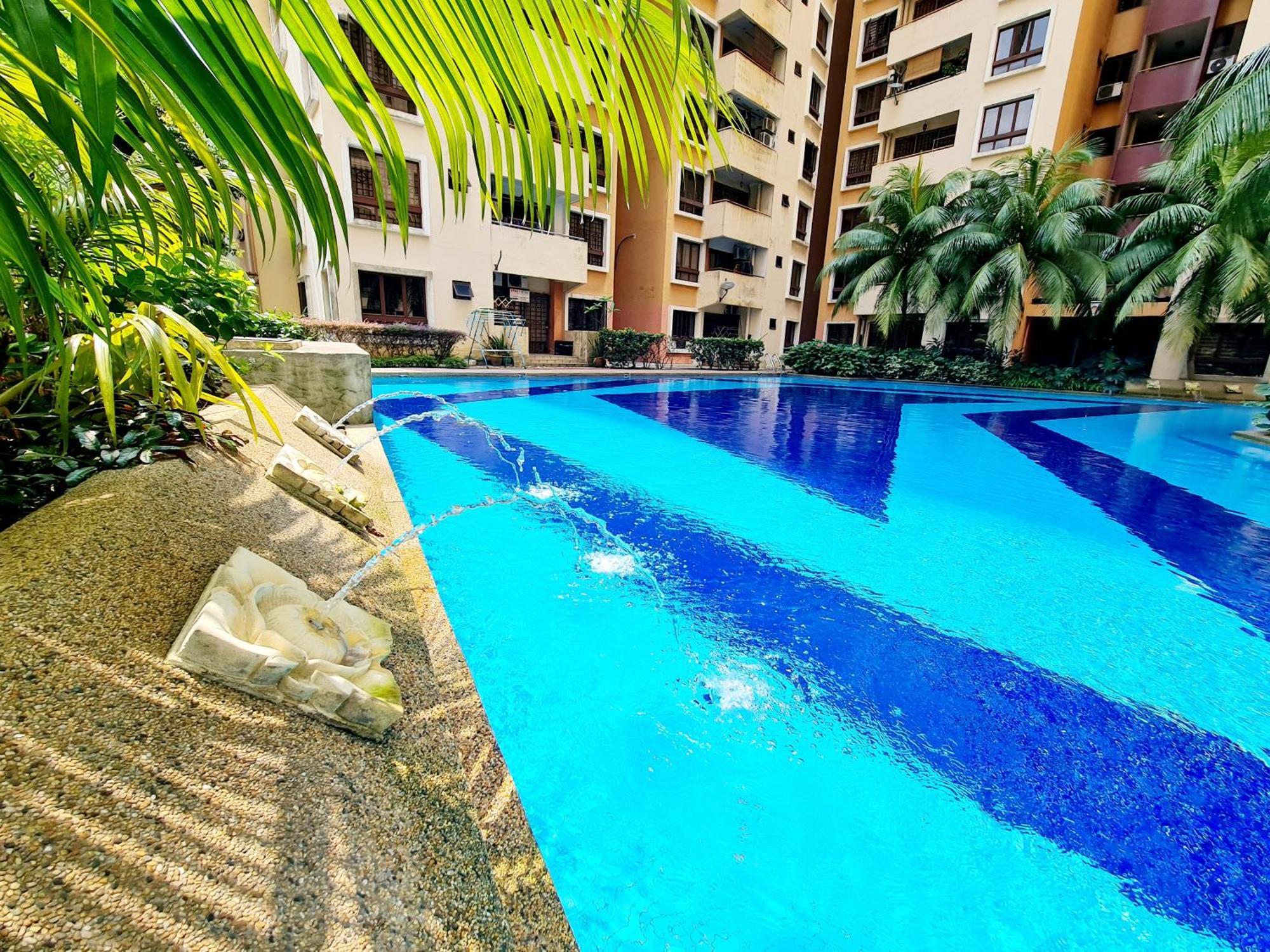 Affordable 12 Guest Tropicana Thomson Hospital Kota Damansara Segi Giza Mall Tropicana Mall Ikea The Curve One Utama