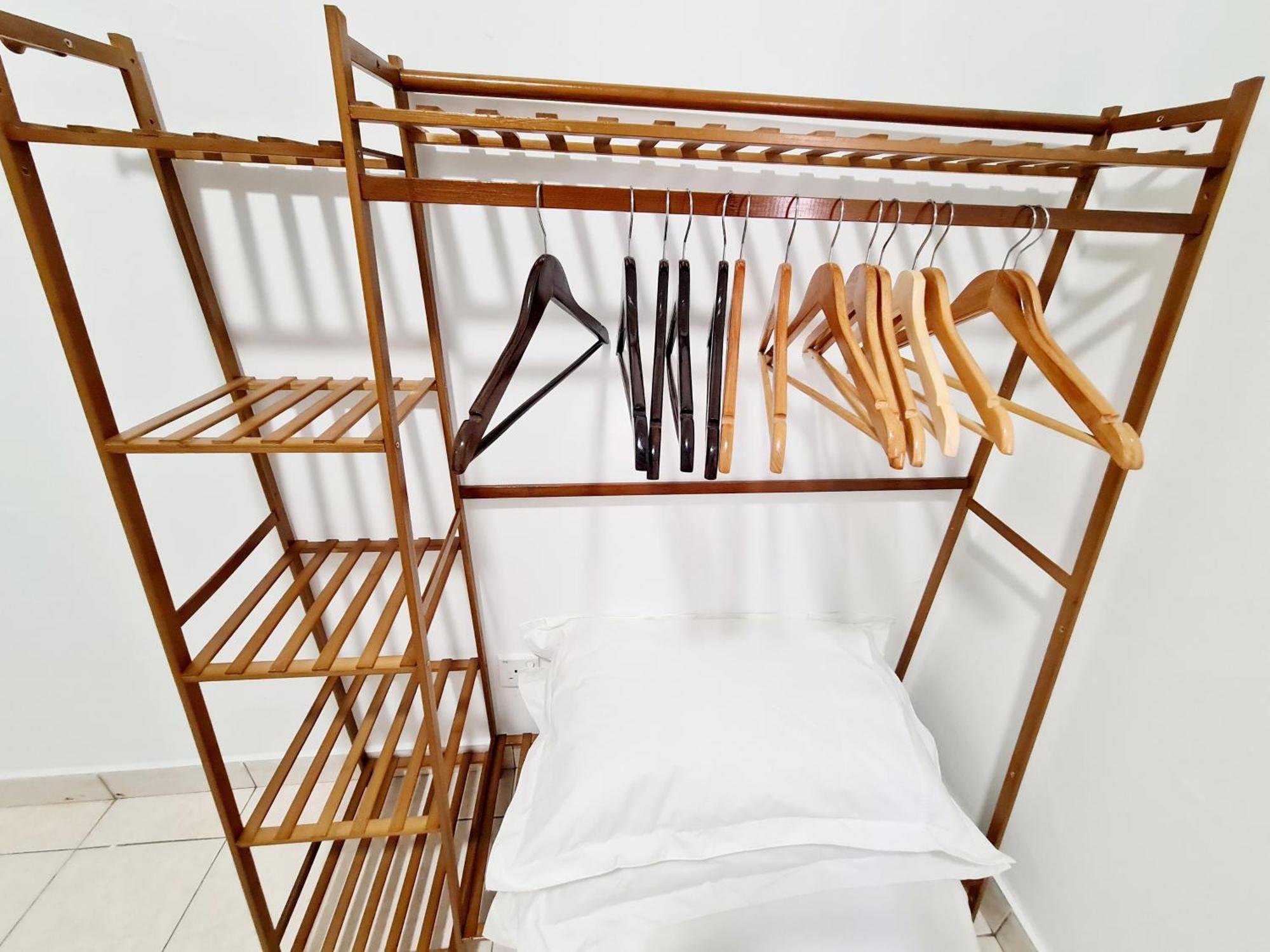 Apartment Affordable 12 Guest Tropicana Thomson Hospital Kota Damansara Segi Giza Mall Tropicana Mall Ikea The Curve One Utama *